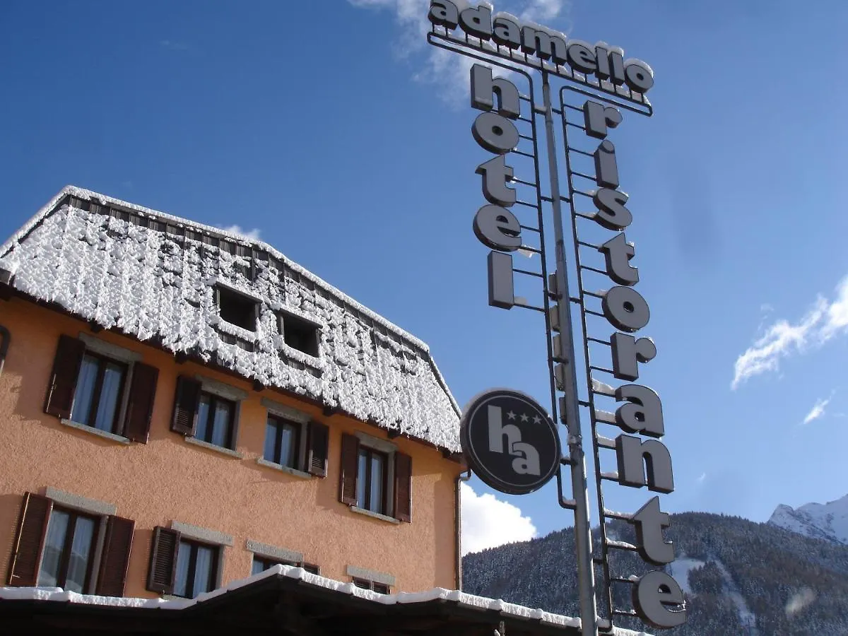 Hotel Adamello location